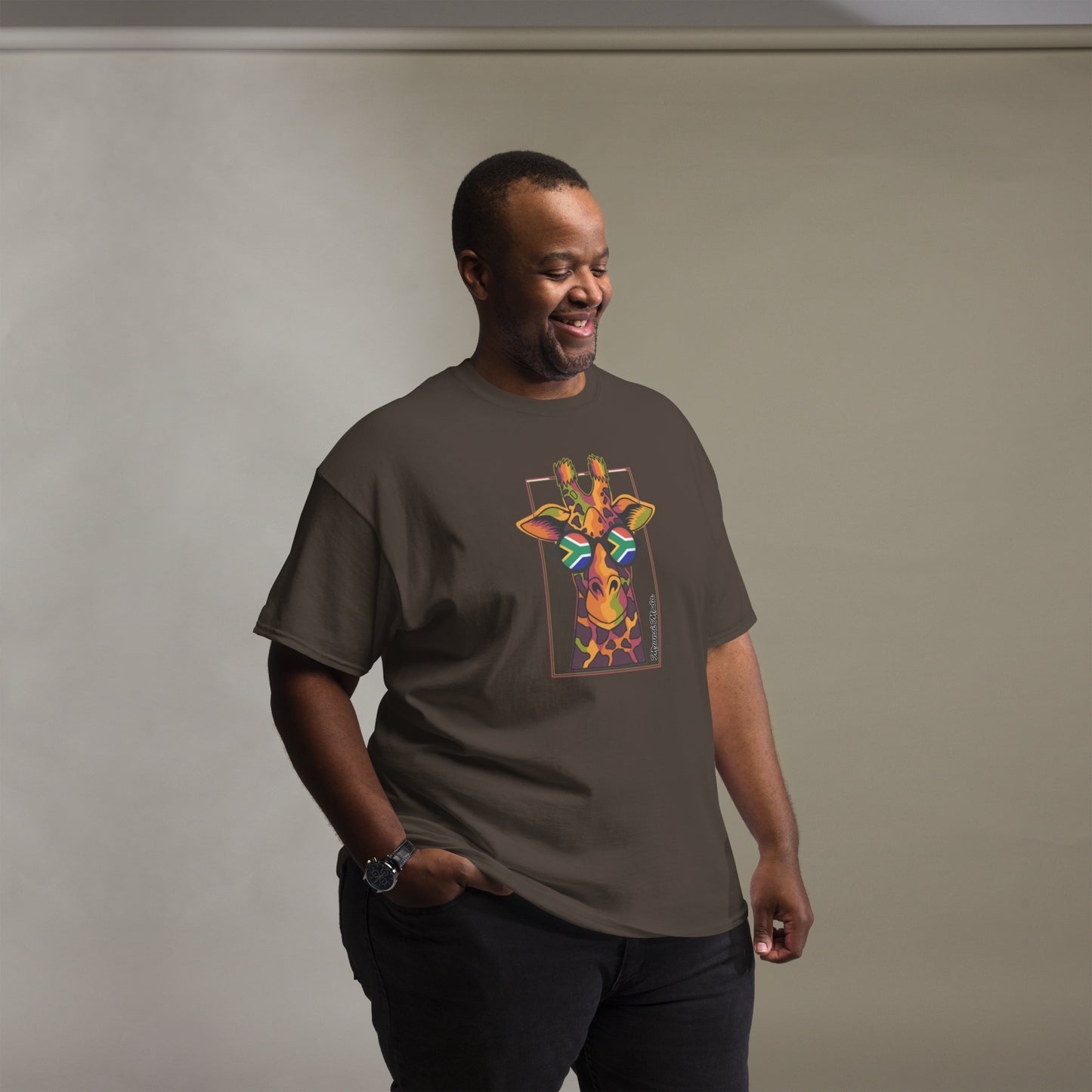 Mzansi Moda SA Giraffe Glasses Unisex classic tee