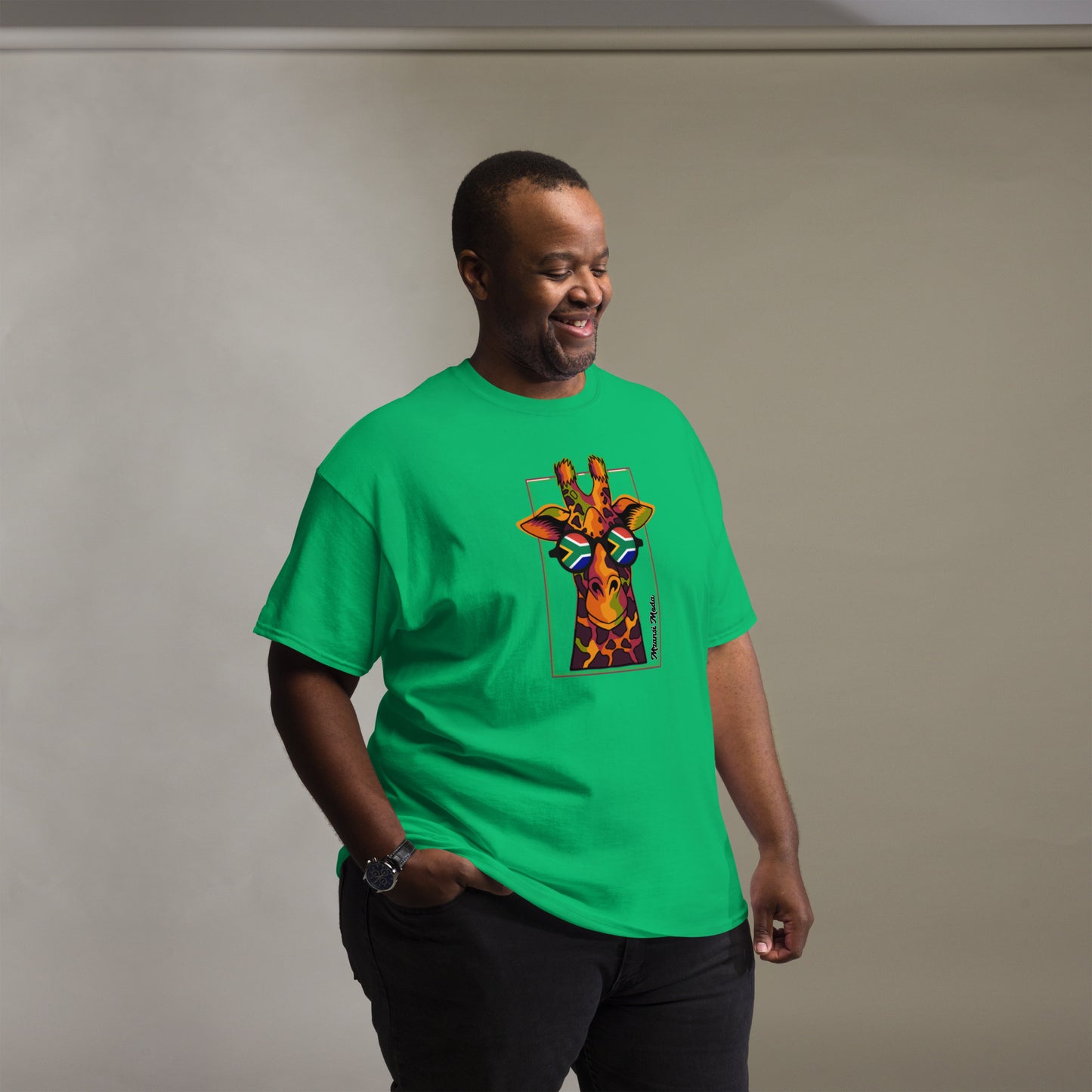 Mzansi Moda SA Giraffe Glasses Unisex classic tee