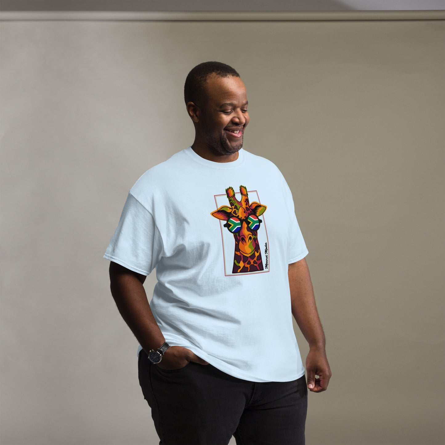 Mzansi Moda SA Giraffe Glasses Unisex classic tee