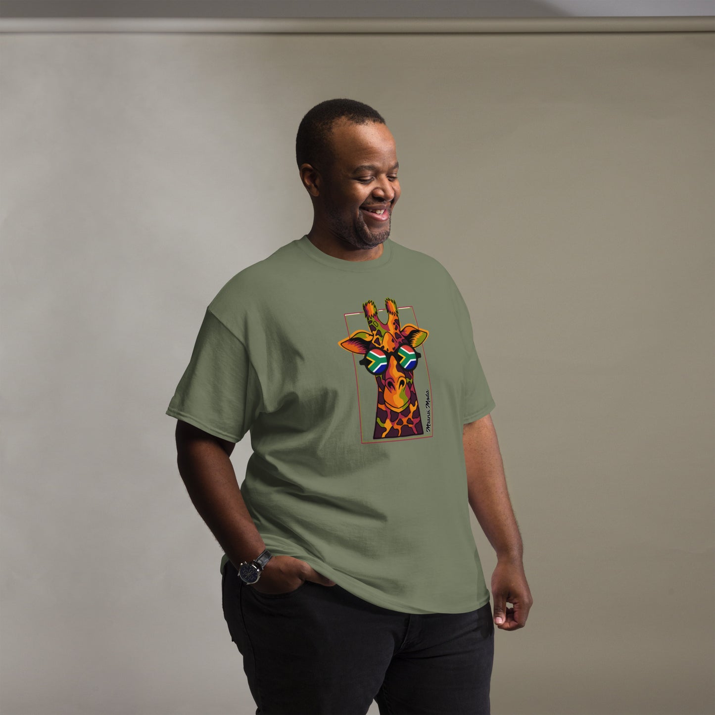 Mzansi Moda SA Giraffe Glasses Unisex classic tee