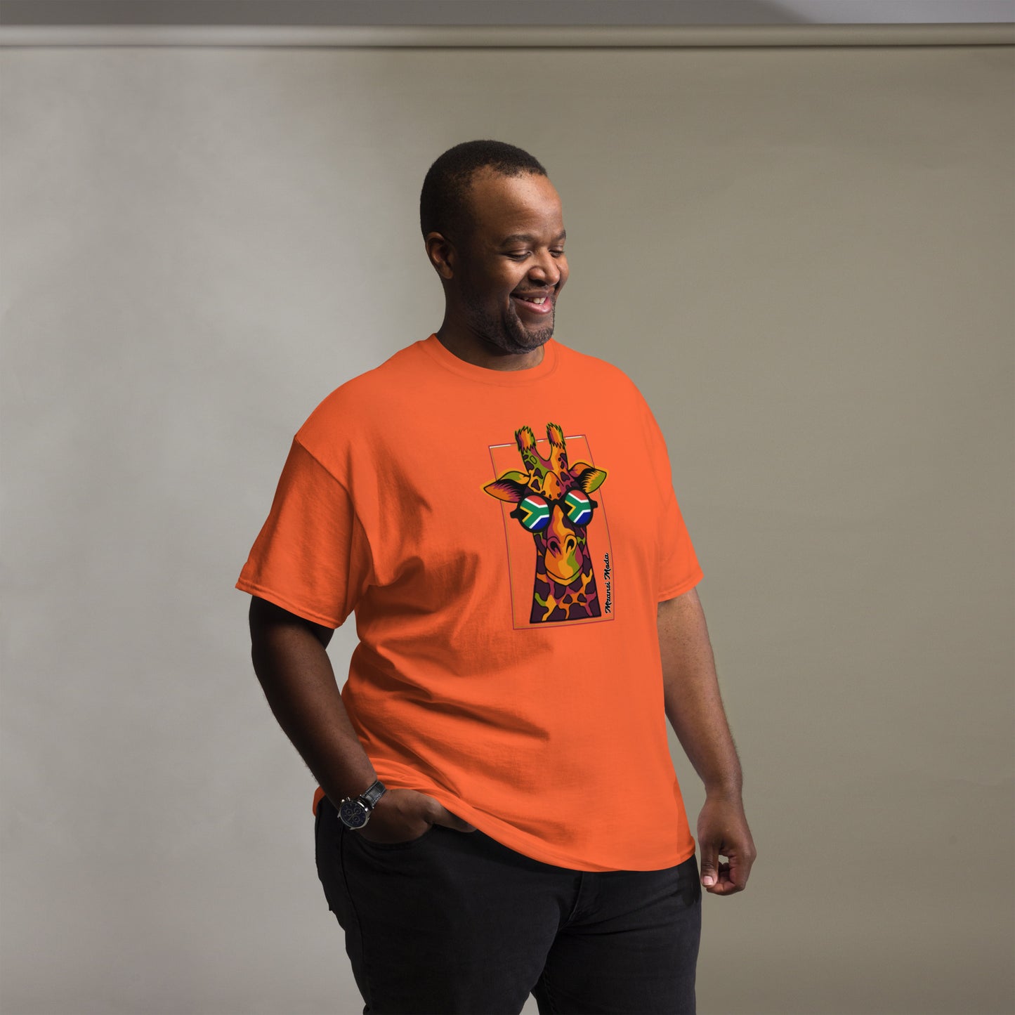 Mzansi Moda SA Giraffe Glasses Unisex classic tee