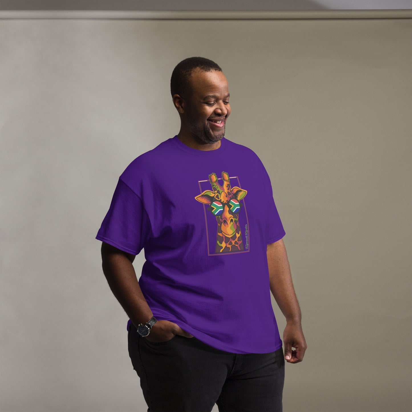 Mzansi Moda SA Giraffe Glasses Unisex classic tee